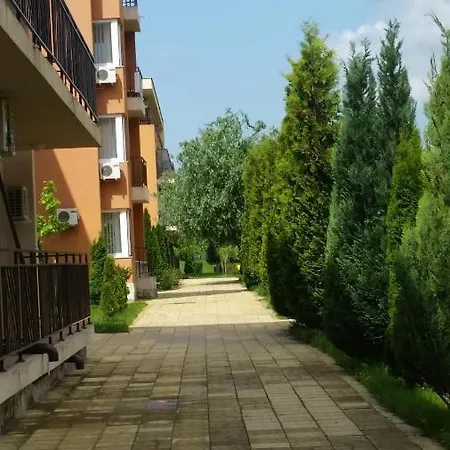 Болгария Солнечный Берег Холидей Гольф Клуб. Сдача В Аренду 2- Комнатных Апартаментов. Daire